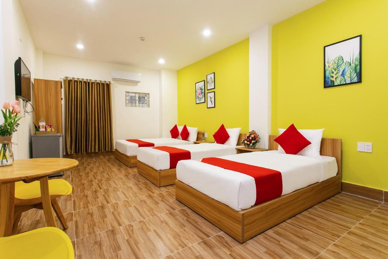 Отель Oyo 658 Euro Gold House And Coffee Дананг Экстерьер фото