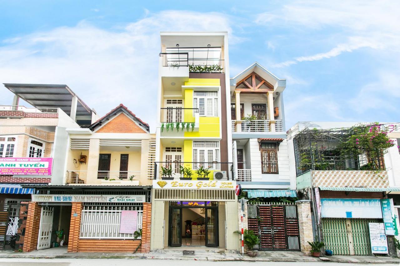 Отель Oyo 658 Euro Gold House And Coffee Дананг Экстерьер фото